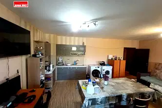 Двустаен апартамент в Русе, Родина 1