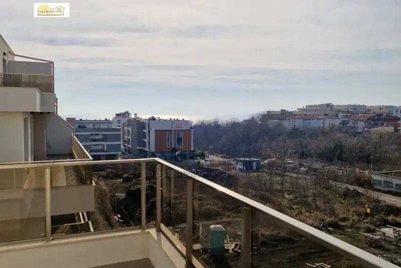 Two-room apartment in Sarafovo with large terrace and garage