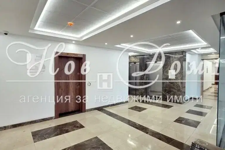 Двустаен апартамент в София, Сердика