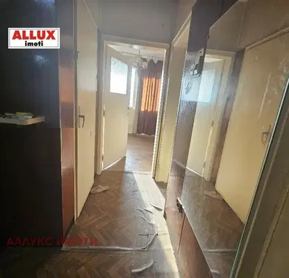 Снимка 5 — Двустаен апартамент в Русе, Широк център