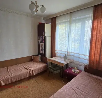 Снимка 4 — Двустаен апартамент в Плевен, Сторгозия