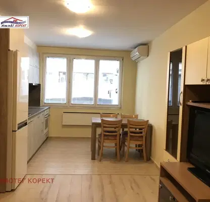 Photo 2 — 2-bedroom apartment in Sofiya, Strelbishte