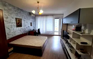 Двустаен апартамент в София, Сухата река