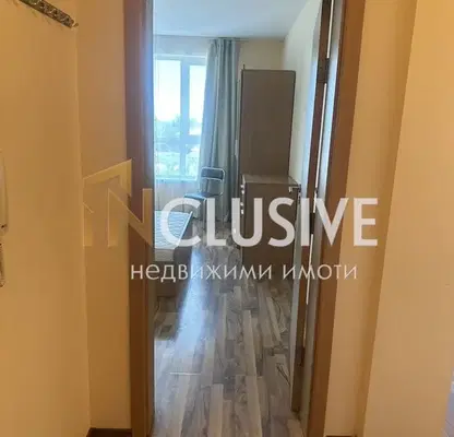 Снимка 3 — Двустаен апартамент с морска панорама в Свети Никола, Варна