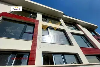 Двустаен апартамент с тераса в нова сграда в Свети Никола, Варна