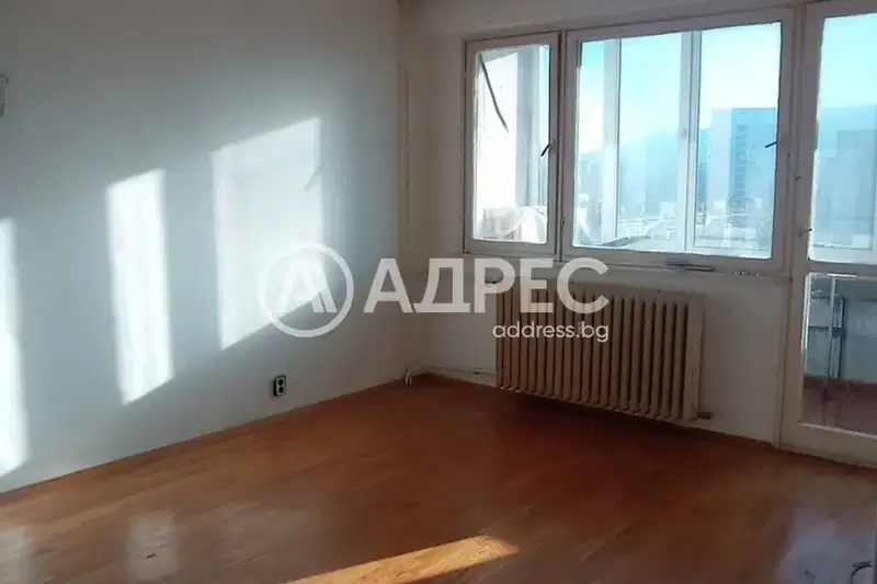 2-bedroom apartment in Sofiya, Tolstoi