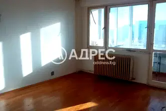 Двустаен апартамент в София, Толстой