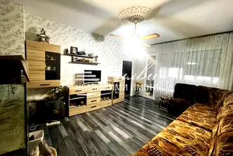 Двустаен апартамент в Шумен, Тракия