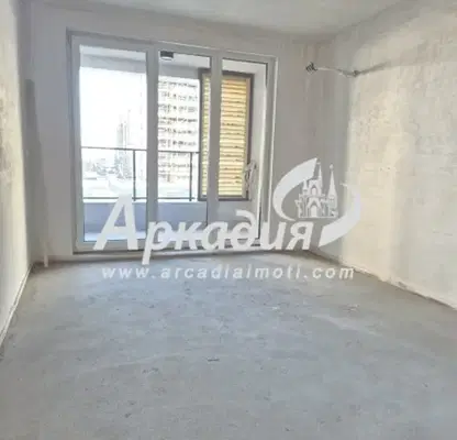 Снимка 4 — Двустаен апартамент с тераса в нова сграда в Тракия, Пловдив