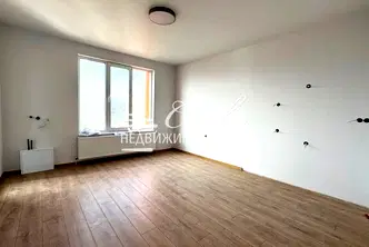 Двустаен апартамент в Шумен, Тракия