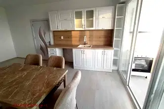 Двустаен апартамент в Шумен, Тракия