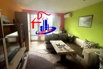 Двустаен апартамент в Шумен, Тракия