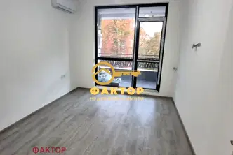 Двустаен апартамент в Пловдив, Тракия