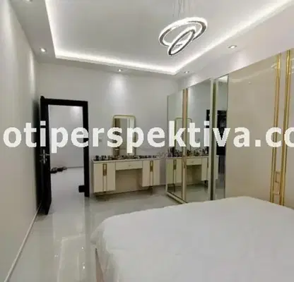 Снимка 4 — Двустаен апартамент в Пловдив, Тракия