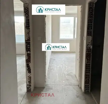 Снимка 4 — Двустаен апартамент в Пловдив, Тракия