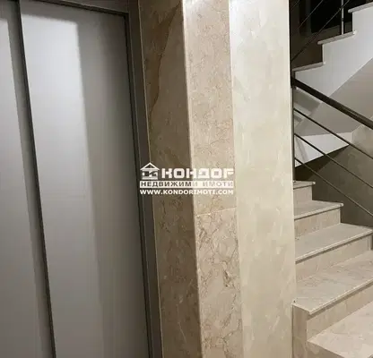Снимка 5 — Двустаен апартамент в Пловдив, Тракия