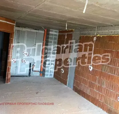 Снимка 4 — Двустаен апартамент в Пловдив, Тракия