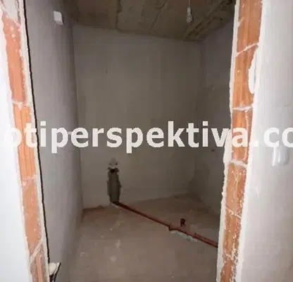 Снимка 5 — Двустаен апартамент в Тракия, Пловдив с тераса