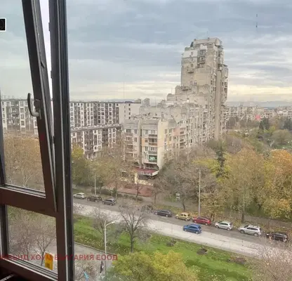 Снимка 4 — Двустаен апартамент в Пловдив, Тракия
