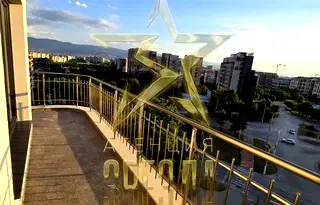 2-стаен апартамент с голяма тераса в Тракия, Пловдив