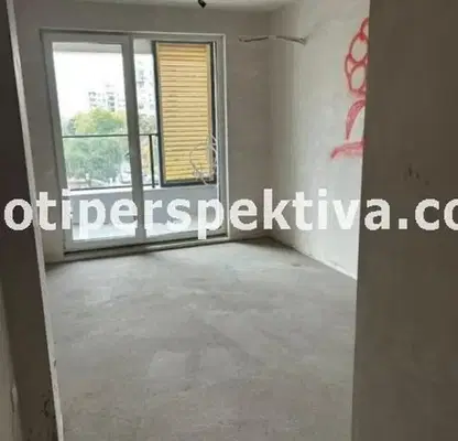 Снимка 4 — Двустаен апартамент в Пловдив, Тракия