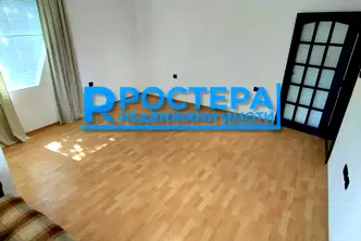 Двустаен апартамент в Търговище, Вароша