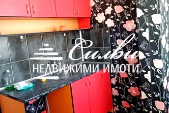 Двустаен апартамент в Търговище, Вароша
