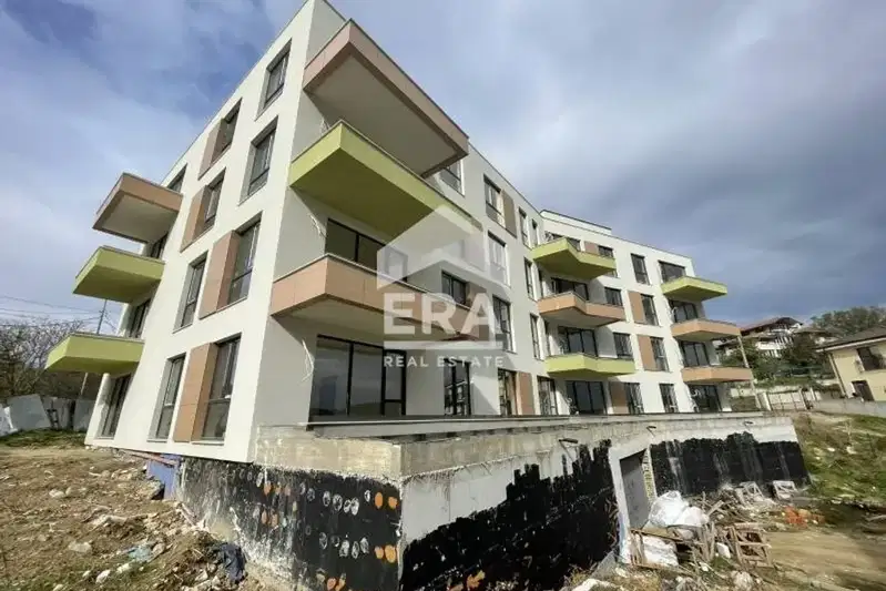 Двустаен апартамент във Варна, Виница