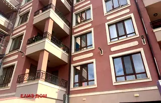 Просторен 2-стаен апартамент с тераса в Виница, Варна