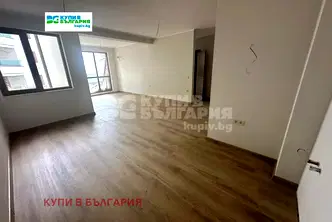 Двустаен апартамент във Варна, Виница