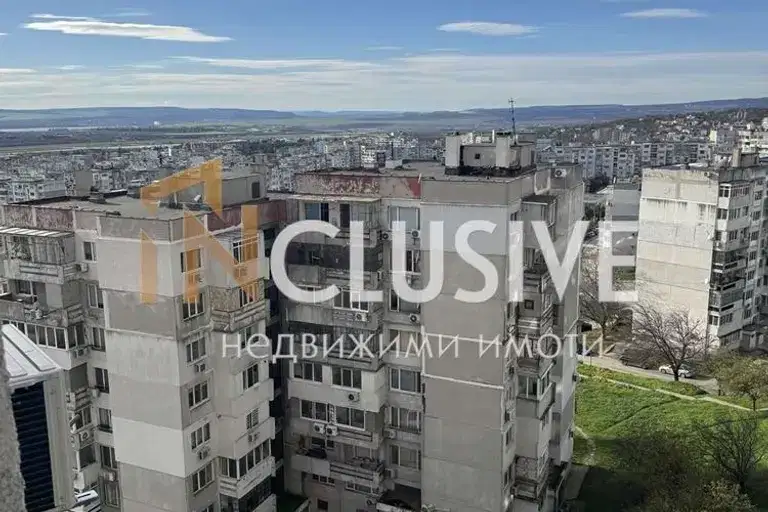 Двустаен апартамент във Варна, Владислав Варненчик 1