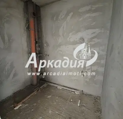 Снимка 5 — Двустаен апартамент с тераса в нова тухлена сграда във Въстанически, Пловдив
