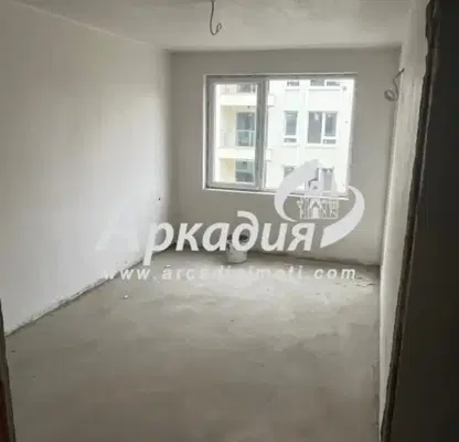 Снимка 3 — Двустаен апартамент в Пловдив, Въстанически