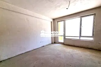 Двустаен апартамент в Пловдив, Въстанически
