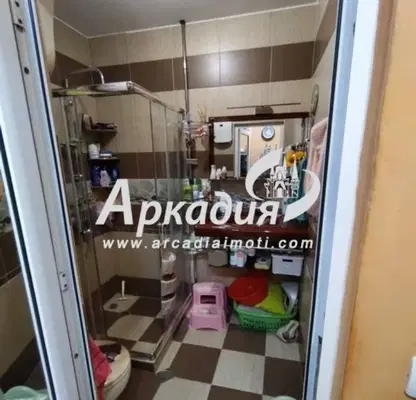Снимка 4 — Двустаен апартамент с голяма тераса в кв. Въстанически, Пловдив