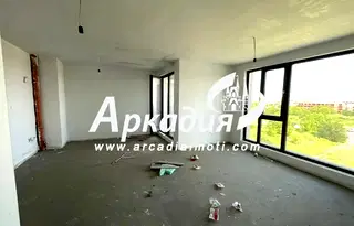 Двустаен апартамент в Пловдив, Въстанически