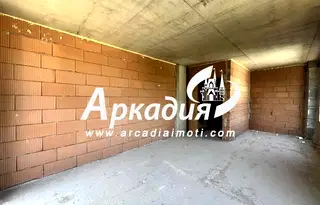 Двустаен апартамент с тераса в кв. Въстанически, Пловдив
