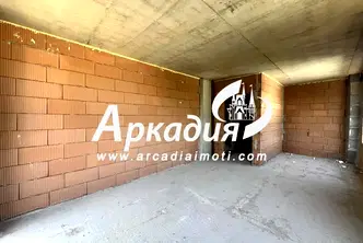 Двустаен апартамент с тераса в кв. Въстанически, Пловдив