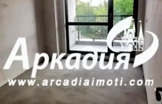 Двустаен апартамент с тераса в нова сграда във Въстанически, Пловдив