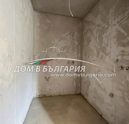 Снимка 3 — Двустаен апартамент във Варна, Възраждане 1