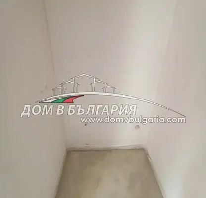 Снимка 4 — Двустаен апартамент във Варна, Възраждане 1