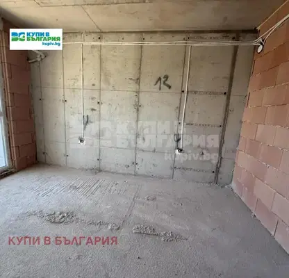 Снимка 3 — Двустаен апартамент във Варна, Възраждане 1