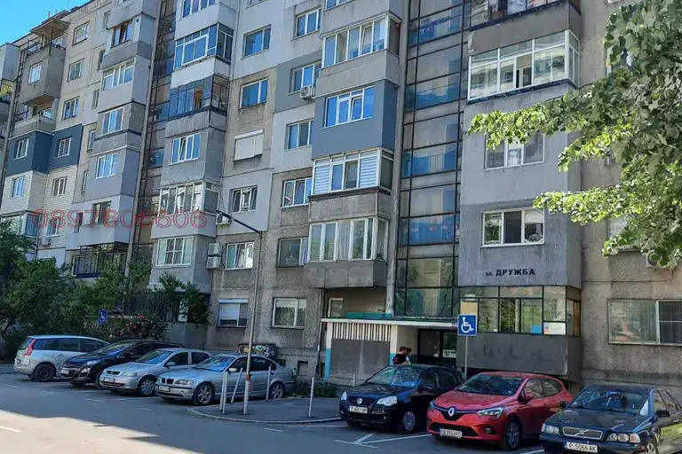 Двустаен апартамент в Русе, Възраждане