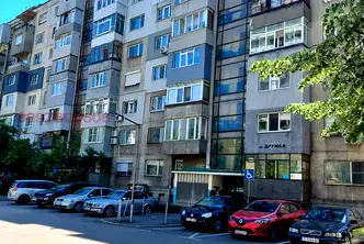 Двустаен апартамент в Русе, Възраждане