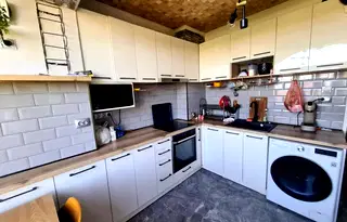 Двустаен апартамент в Хасково, Възраждане