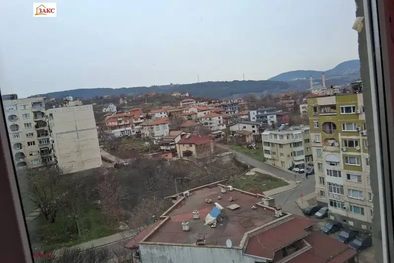 Двустаен апартамент в Кърджали, Възрожденци
