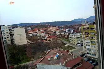 Двустаен апартамент в Кърджали, Възрожденци
