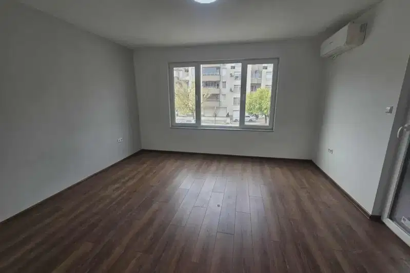 2-bedroom apartment in Kyrdjali, Vyzrojdenci