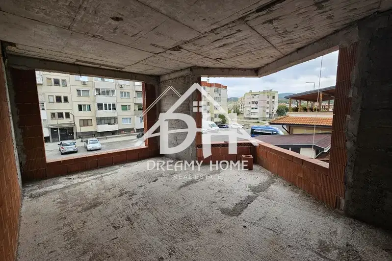 2-bedroom apartment in Kyrdjali, Vyzrojdenci