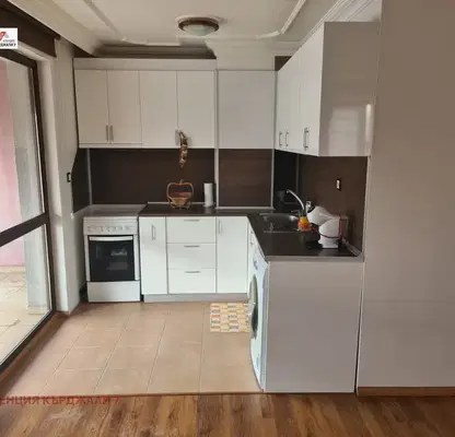 Photo 3 — 2-bedroom apartment in Kyrdjali, Vyzrojdenci